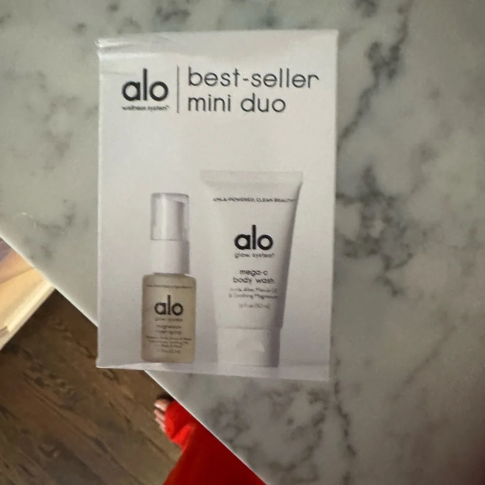 Alo Magnesium Reset Spray and Body Wash Duo